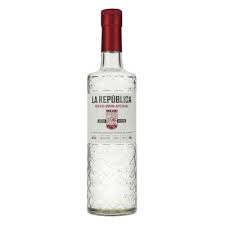 GIN LA REPUBLICA GINEBRA ANDINA ARTESANAL 700mL